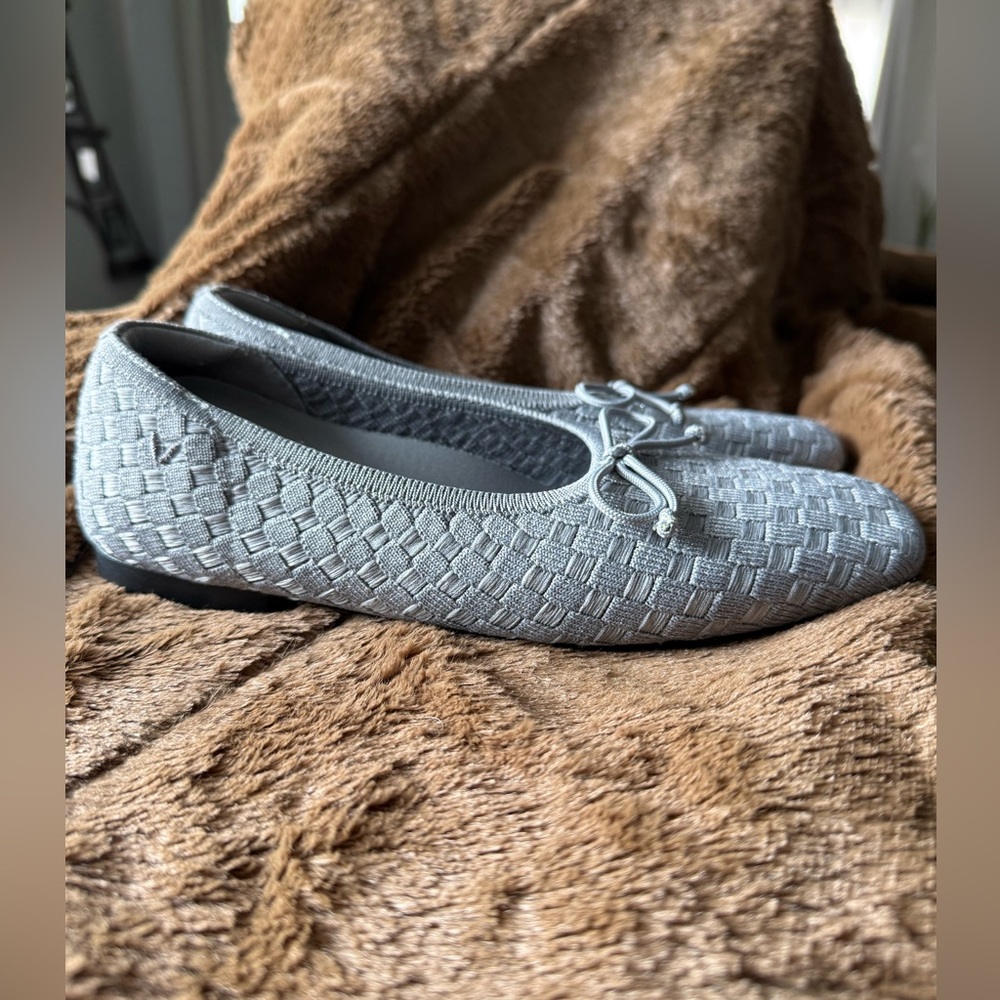 VIVA Gray Woven Women's Loafers - Picture 3 of 8